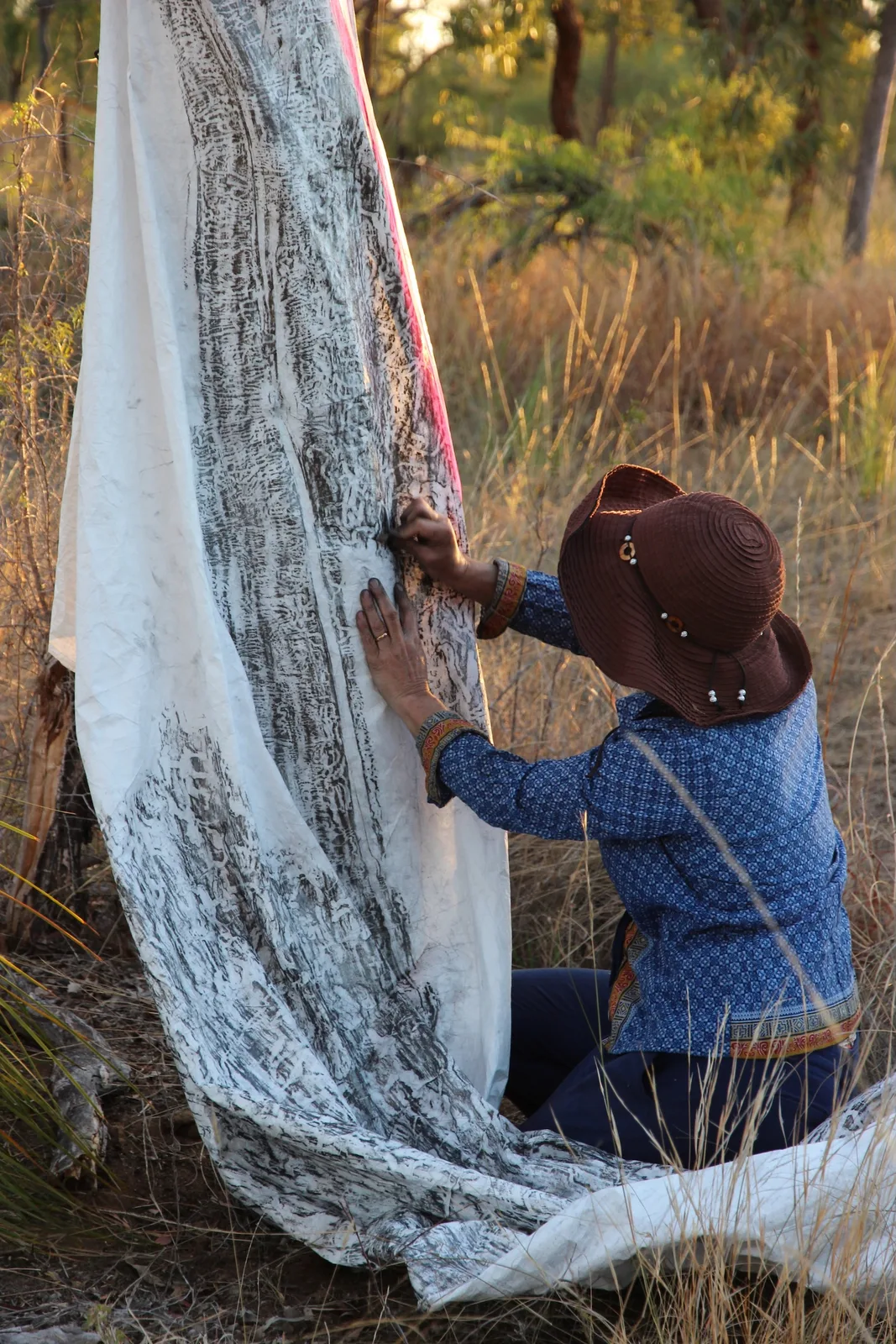 Taking Rubbings at Bimblebox - Image Credit Jill Sampson